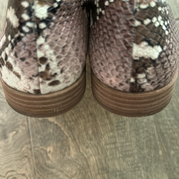 Vince Camuto Snake Print Flats - Brown and Black - Picture 5 of 7